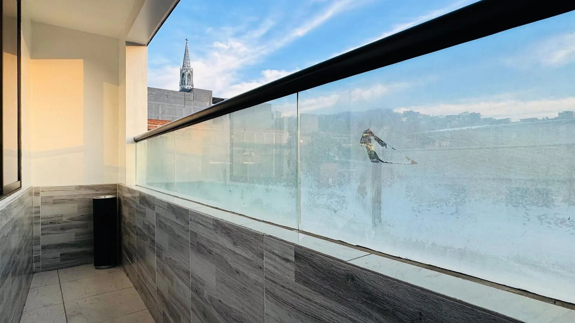 !Increible Terraza Panoramica, Wifi 100Mb, Cocina & Lavadora! Edificio Victory Medellin Appartement