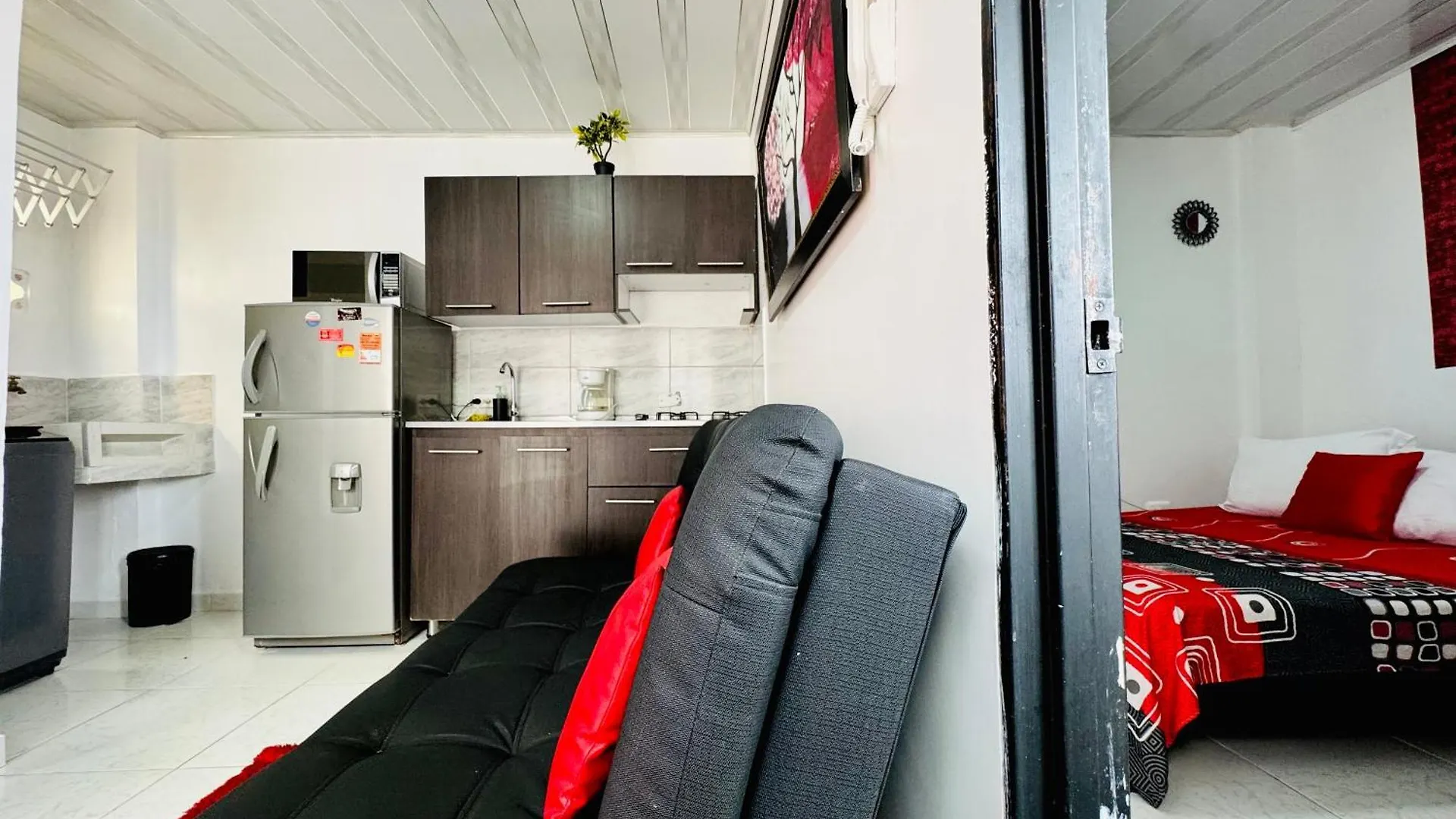 Apartamento !Increible Terraza Panoramica, Wifi 100Mb, Cocina & Lavadora! Edificio Victory Medellín