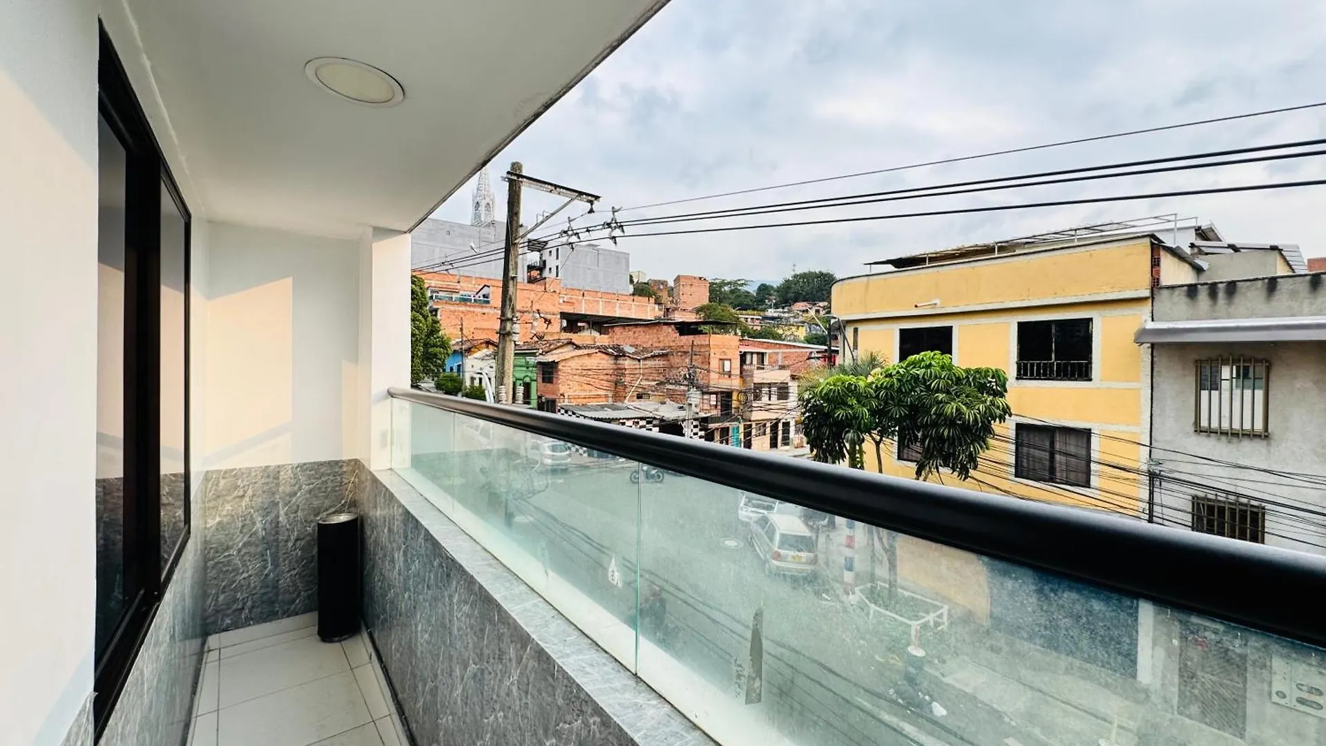 Apartamento !Increible Terraza Panoramica, Wifi 100Mb, Cocina & Lavadora! Edificio Victory Medellín 0*,  Colombia
