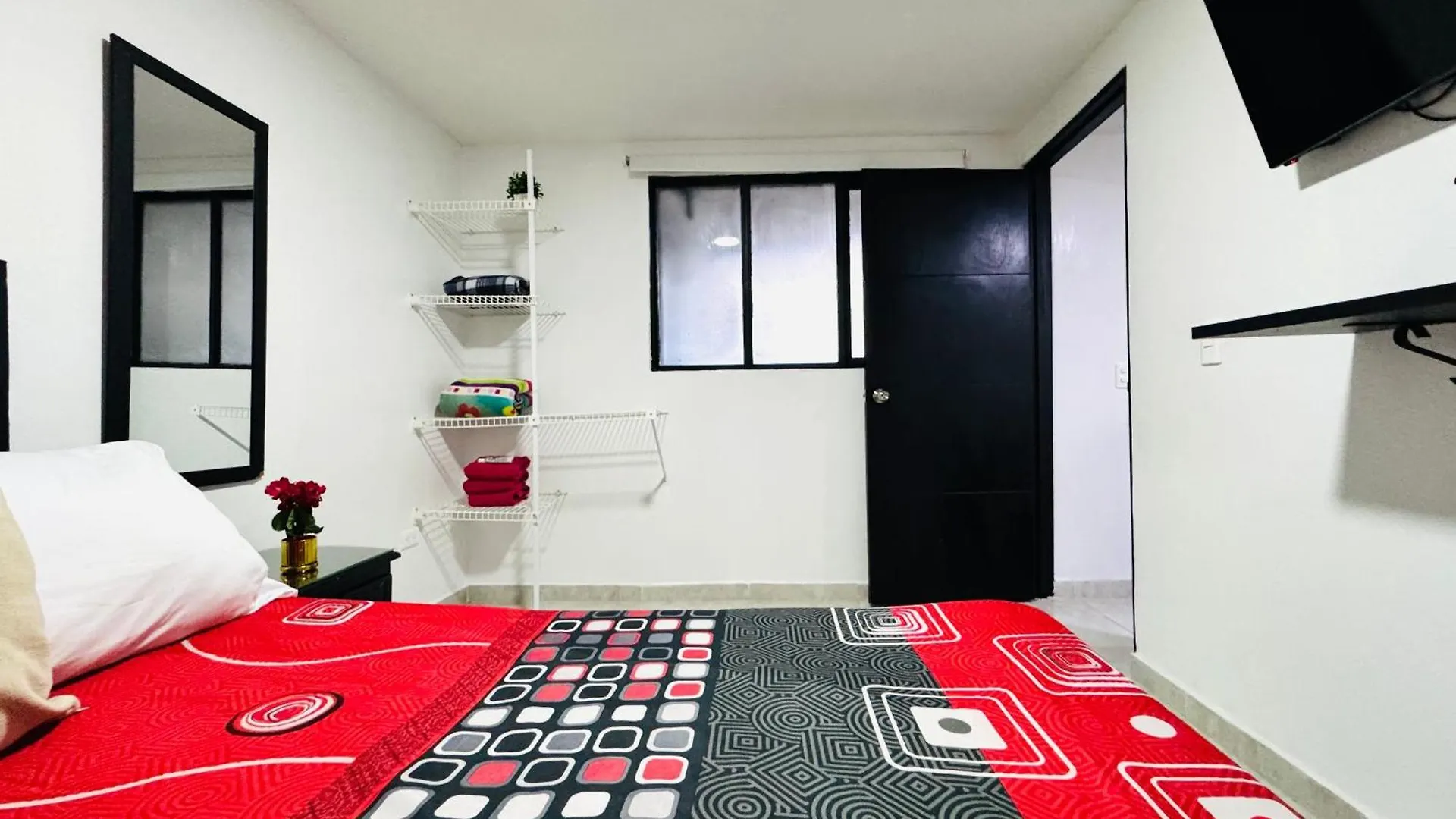 Apartamento !Increible Terraza Panoramica, Wifi 100Mb, Cocina & Lavadora! Edificio Victory Medellín 0*,  Colombia