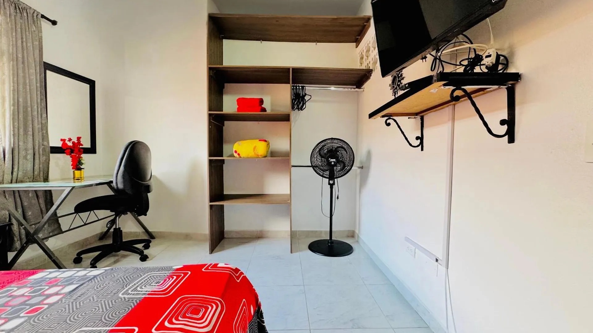 Apartamento !Increible Terraza Panoramica, Wifi 100Mb, Cocina & Lavadora! Edificio Victory Medellín 0*,