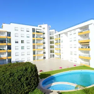 Quiet Overlooking The Swimming Pool Apartamento Armação de Pêra