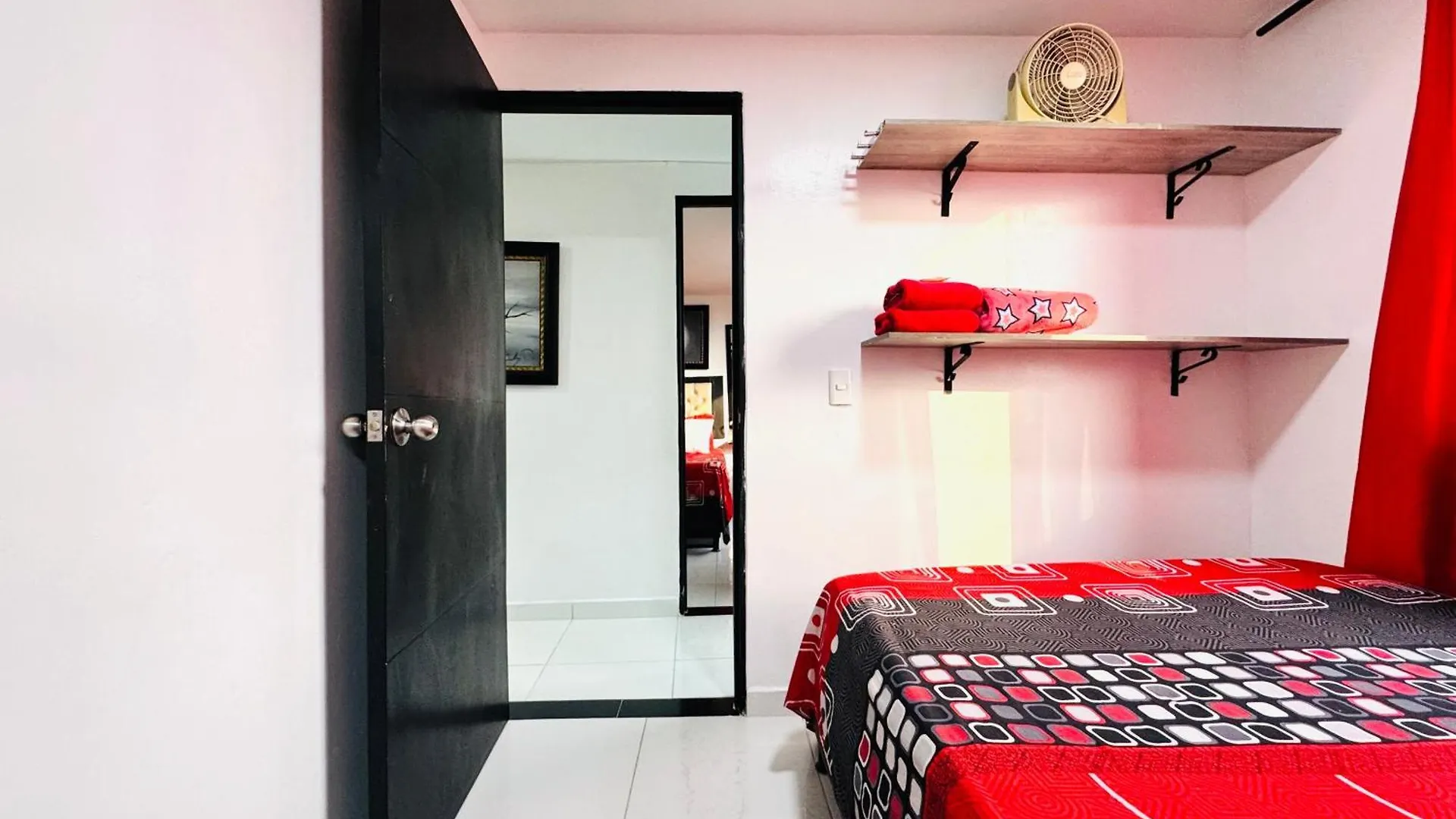 !Increible Terraza Panoramica, Wifi 100Mb, Cocina & Lavadora! Edificio Victory Medellin 아파트 0*,