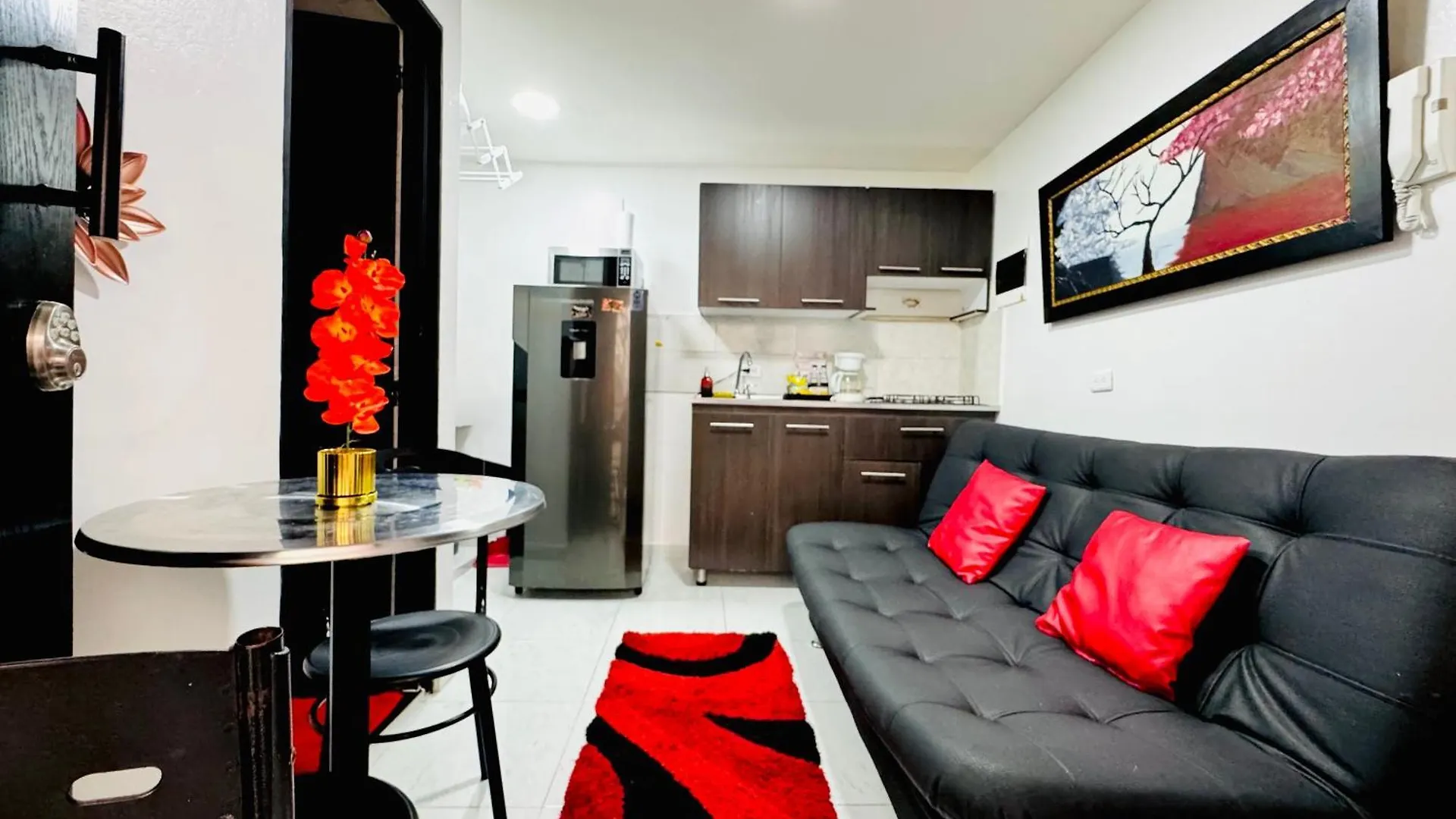 Apartmán !Increible Terraza Panoramica, Wifi 100Mb, Cocina & Lavadora! Edificio Victory Medellín